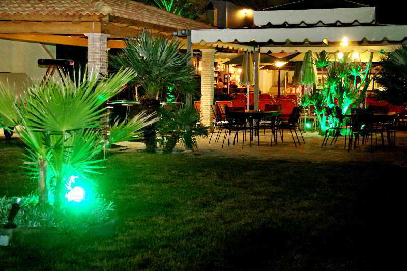 Aparthotel Bella Elena Malia Esterno foto
