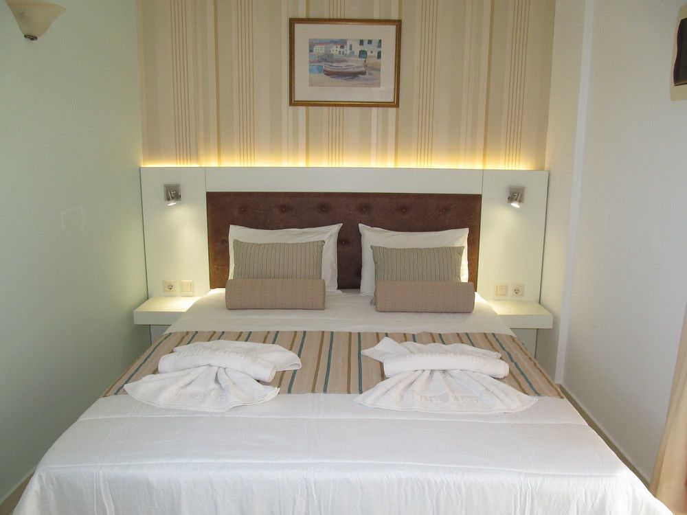 Aparthotel Bella Elena Malia Esterno foto